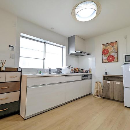 Tsukiyume Kan - House With Parking, 10Mins To Usj, Tennoji, Namba Osaka Buitenkant foto