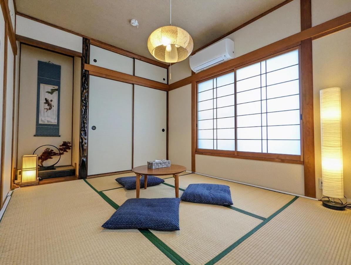 Tsukiyume Kan - House With Parking, 10Mins To Usj, Tennoji, Namba Osaka Buitenkant foto