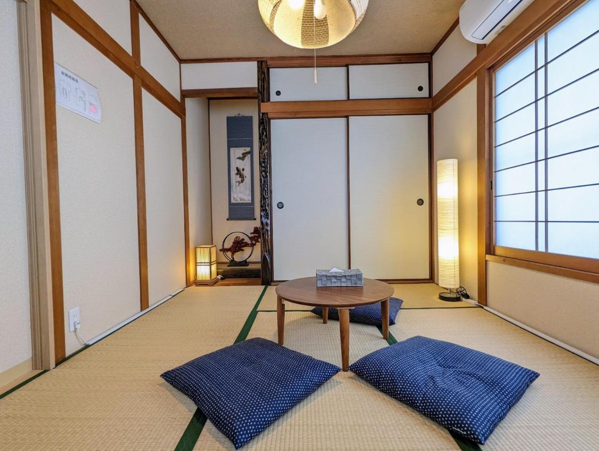 Tsukiyume Kan - House With Parking, 10Mins To Usj, Tennoji, Namba Osaka Buitenkant foto
