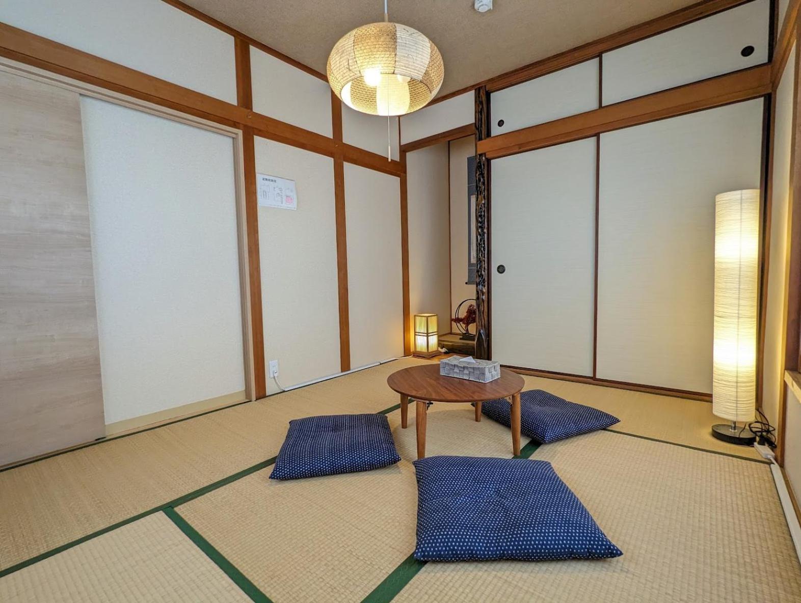 Tsukiyume Kan - House With Parking, 10Mins To Usj, Tennoji, Namba Osaka Buitenkant foto